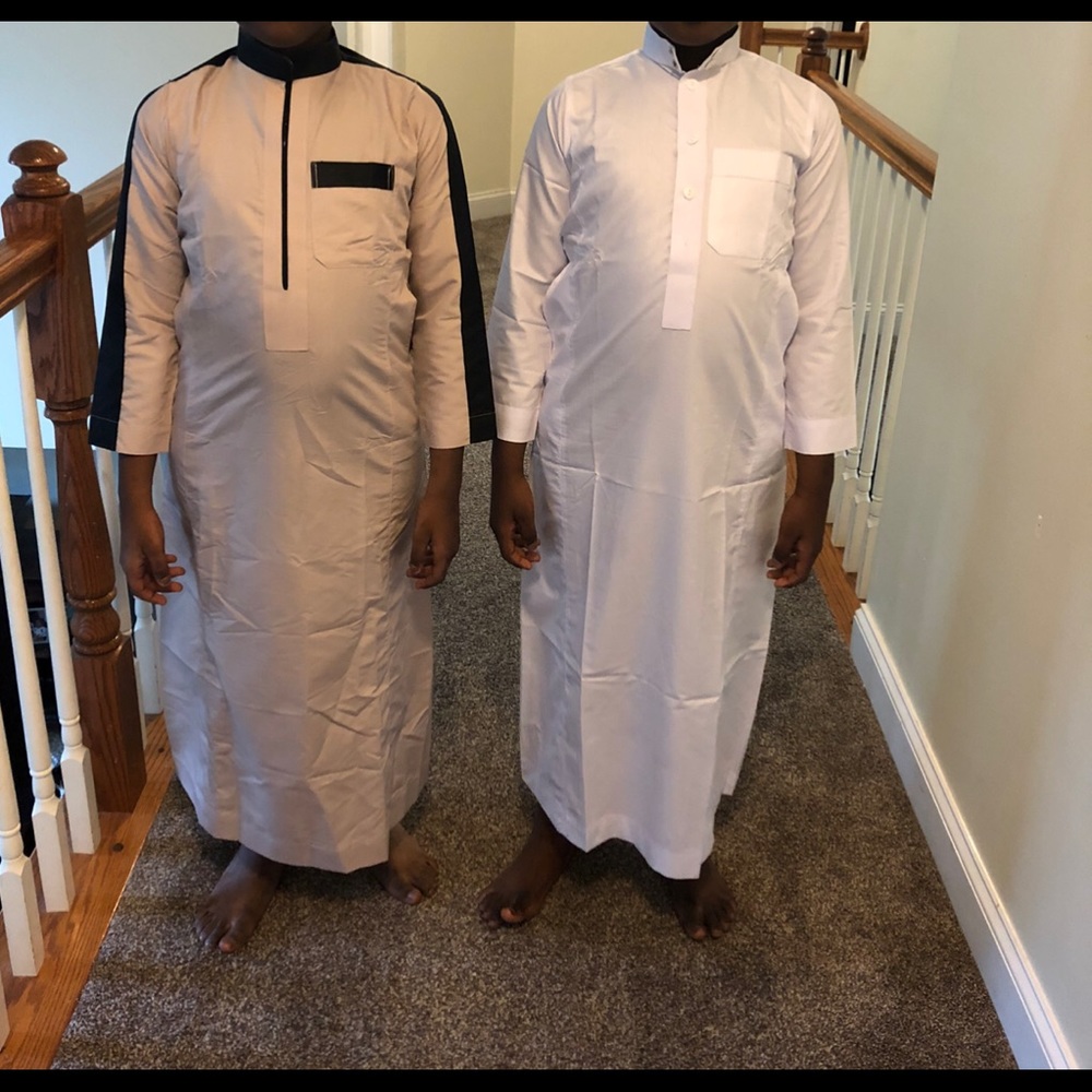 Unknown boy’s beige/brown jalamia long sleeve 40